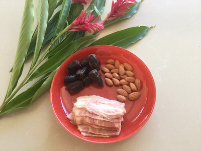 ingredients for almond stuffed dates